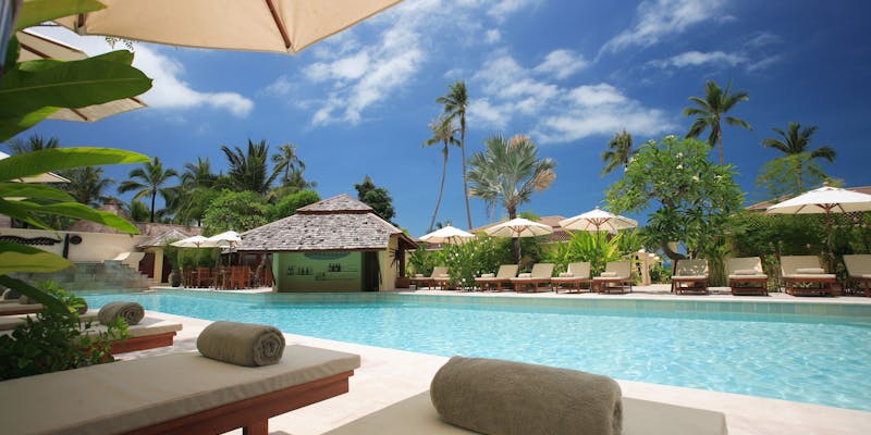 Tourist resort lodging near Yellow Leaf Bay